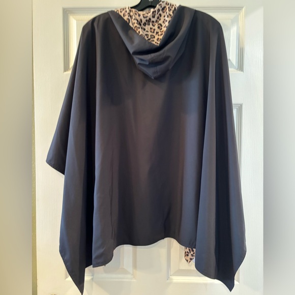 Black and animal print all weather Rainrap EUC - Picture 2 of 4